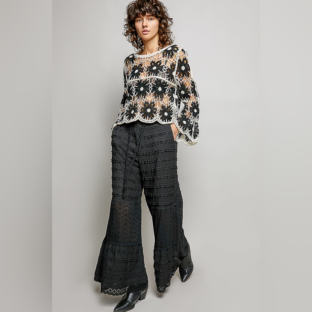 PT11 New POL Black and Cream Crochet Floral Top